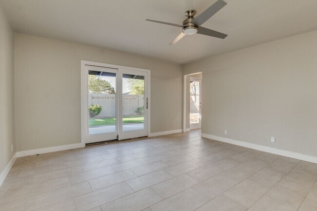 Building Photo - 4 Bedroom, 3 Baths, includes 2 Master Suites Just 1-Mile from ASU