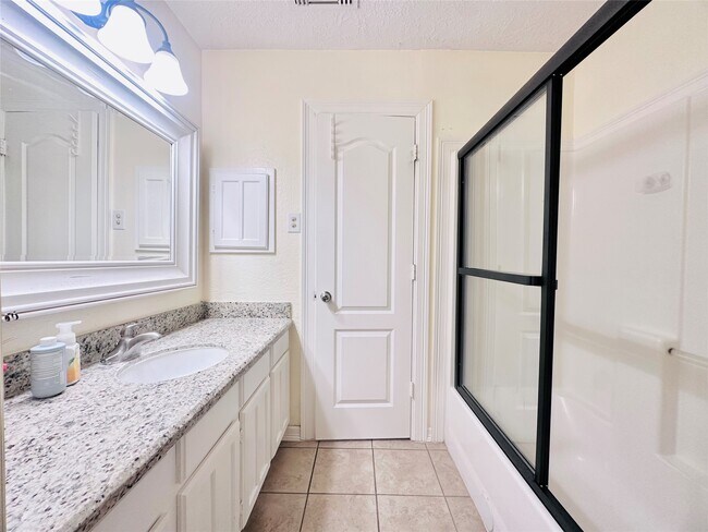 Building Photo - 7419 San Morino Dr