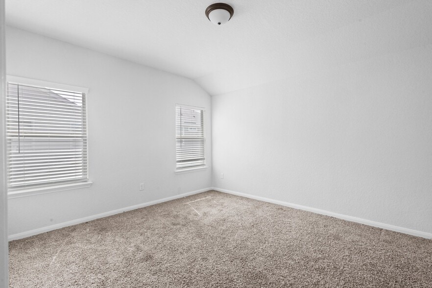 Building Photo - 10303 Candlewood Wy