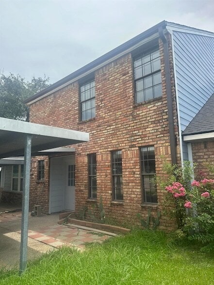 Building Photo - 6840 25th St