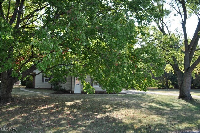 Building Photo - 3366 Broad Vista St NW