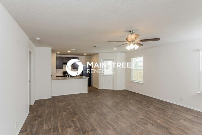 Building Photo - 3 Bedroom Pet-Friendly Home in San Antonio, TX with Main Street Renewal