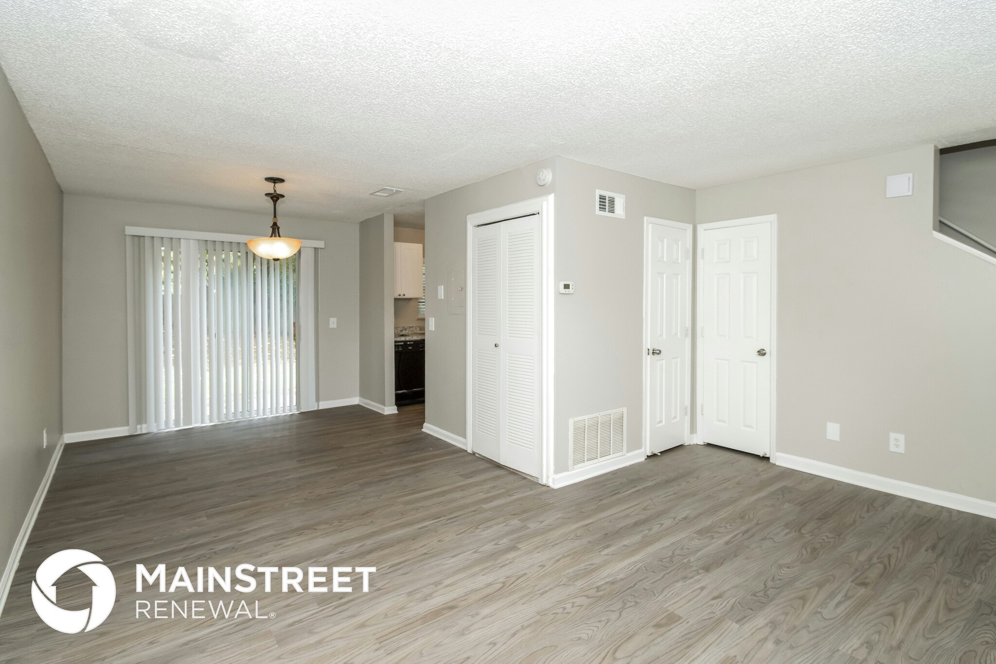 Building Photo - 304 Flagstone Way