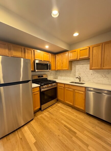 Building Photo - 393 W Broadway