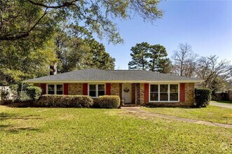 Building Photo - 415 Vista Ct