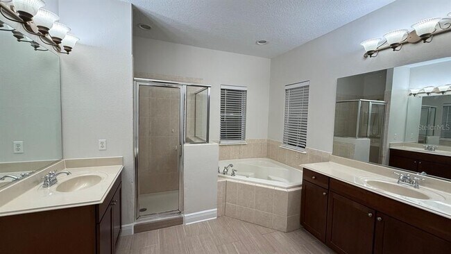 Building Photo - 7224 Halton Ct