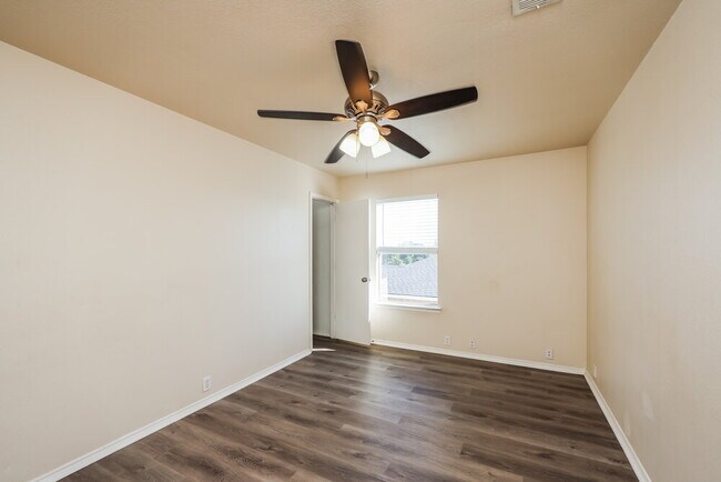 Building Photo - 2304 Eagle Mountain Dr