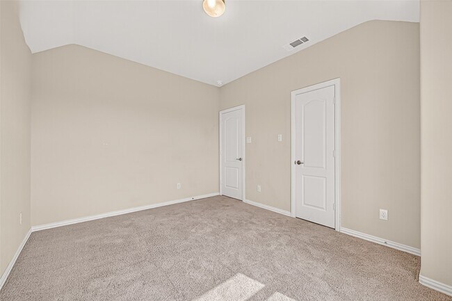 Building Photo - 9738 Willowmoor Lane
