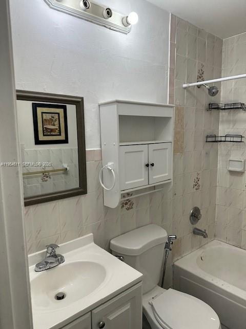 Building Photo - 10823 SW 147th Pl