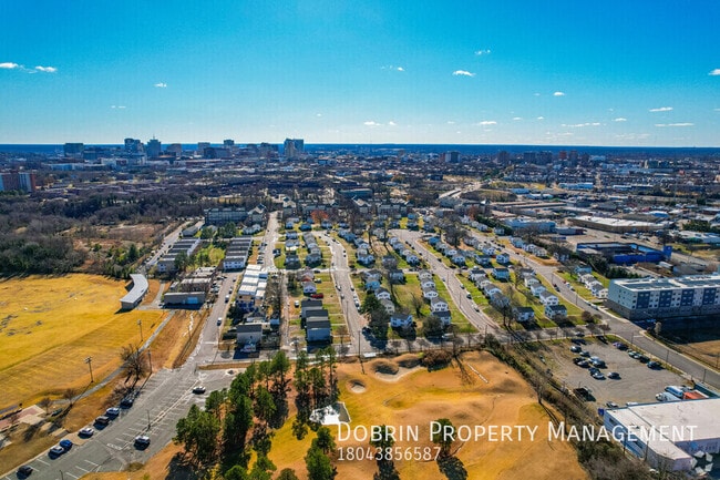 Building Photo - 1600 Fendall Ave