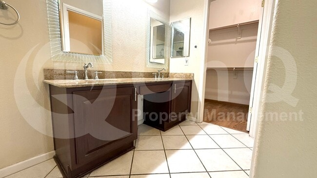 Building Photo - 173 N Pineview Dr