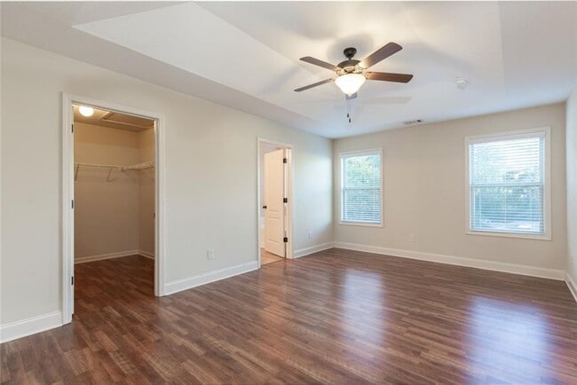 Building Photo - 947 Haymon Dr