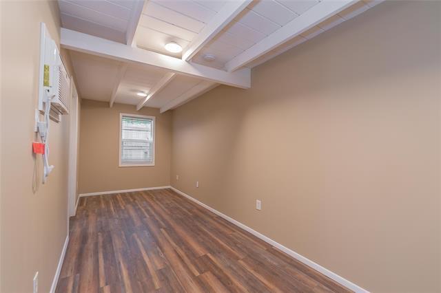 Building Photo - 6501 Calmont Ave