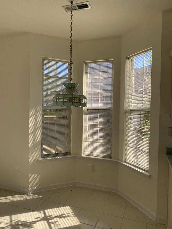 Building Photo - 576 Wildflower Trl