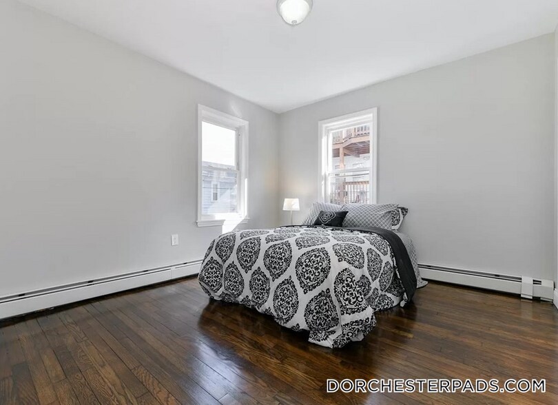 Building Photo - 21 Rowell St