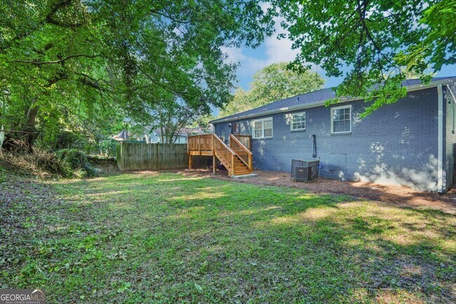 Building Photo - 125 Chappell Rd SW