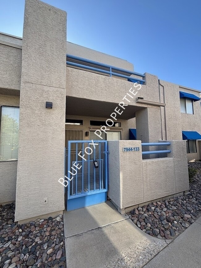 Building Photo - 7944 E Colette Cir