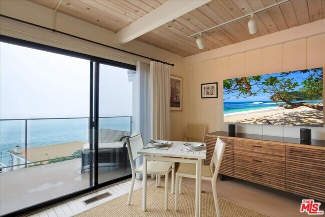 Building Photo - 1500 Miramar Beach