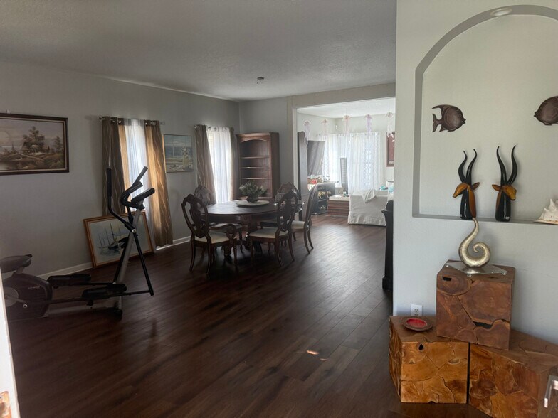 Building Photo - 1555 Harrier Dr