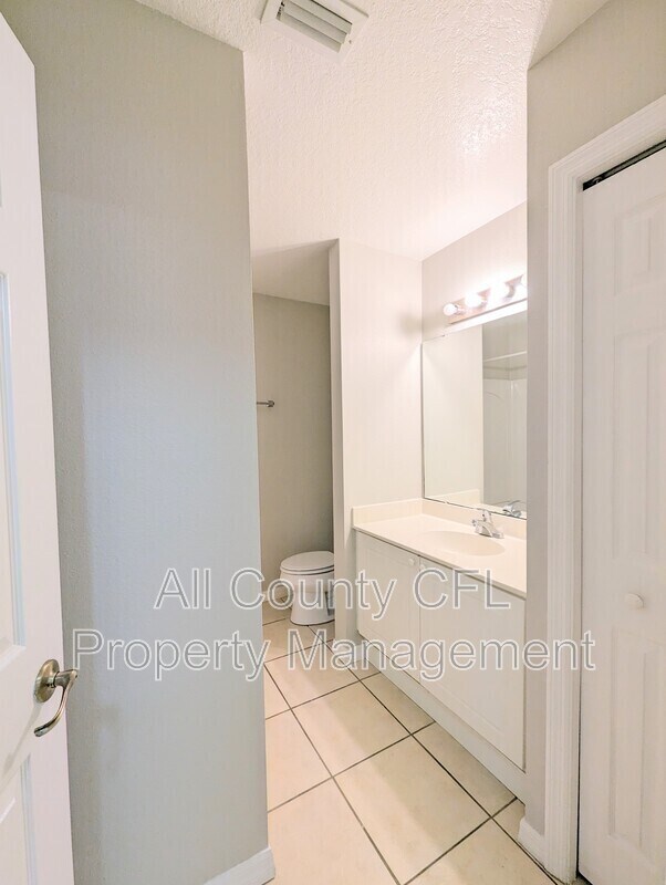 Building Photo - 2816 Club Cortile Cir