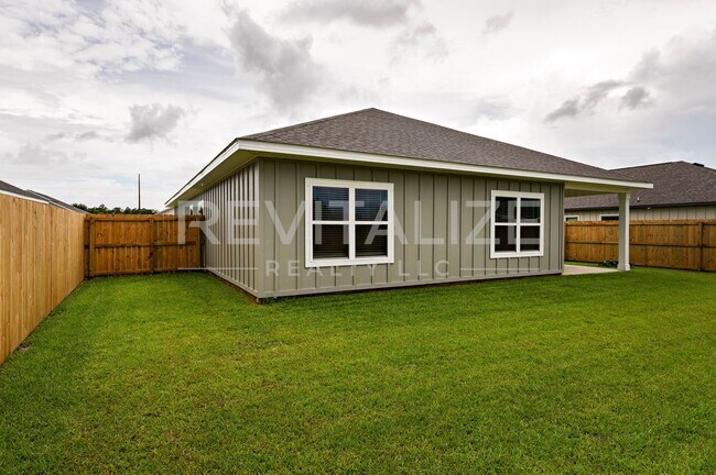 Building Photo - 14543 Dayton Cir