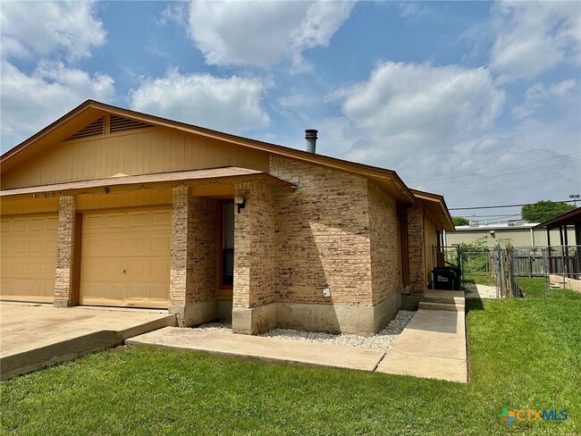 Primary Photo - 1307 Barbara Dr
