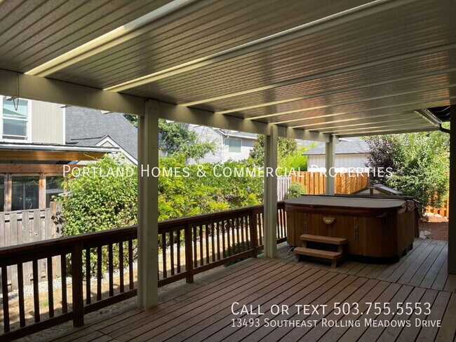Building Photo - 13493 SE Rolling Meadows Dr