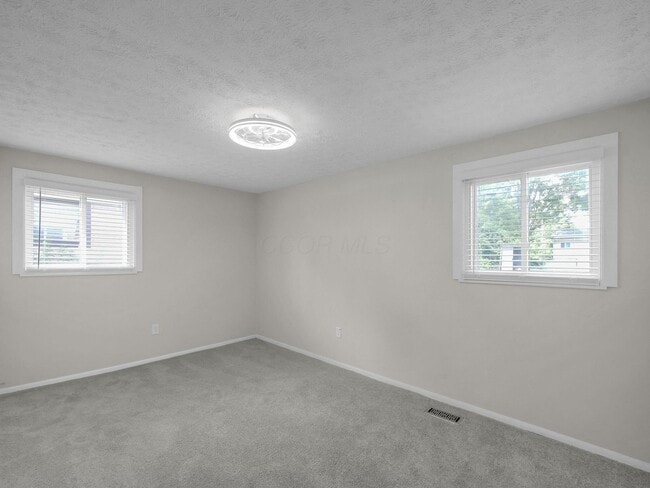 Building Photo - 375 Canfield Dr