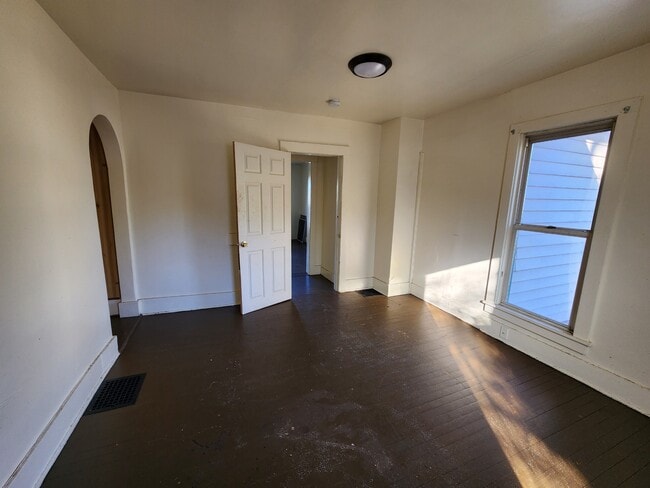 Building Photo - 216 Courtland St