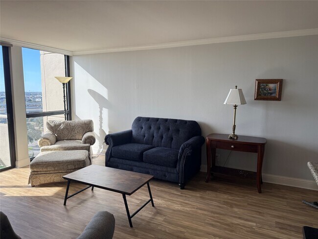 Building Photo - 3525 Sage Rd