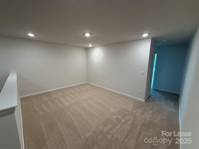 Building Photo - 4144 Steel Wy