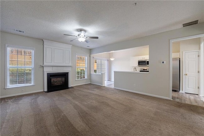 Building Photo - 2819 Ashleigh Ln