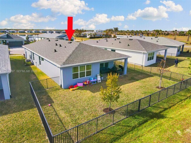 Building Photo - 13461 SW Bally Dr