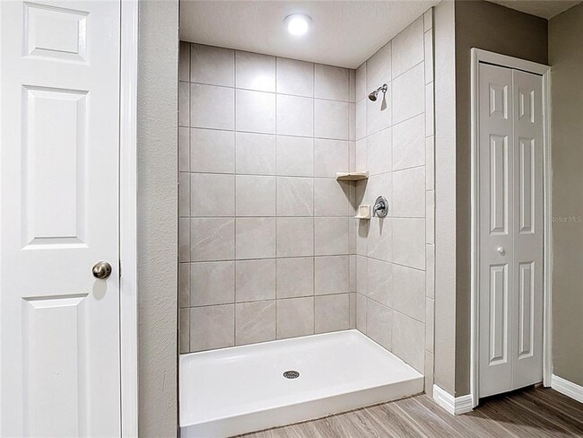 Building Photo - 225 Bella Verano Way