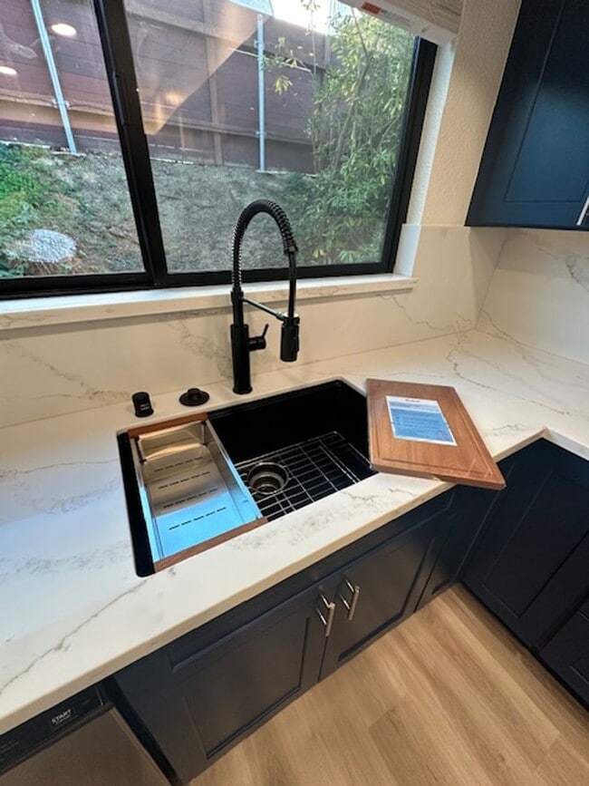 Building Photo - RCA284 - 2846/2848 Cazadero Dr