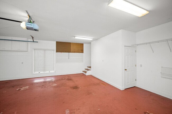 Building Photo - 601 Willow Point Ct