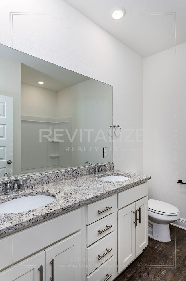 Building Photo - FREE RENT FOR MAY-  4 Bed 2 Bath Daphne Home in Jubilee Farms