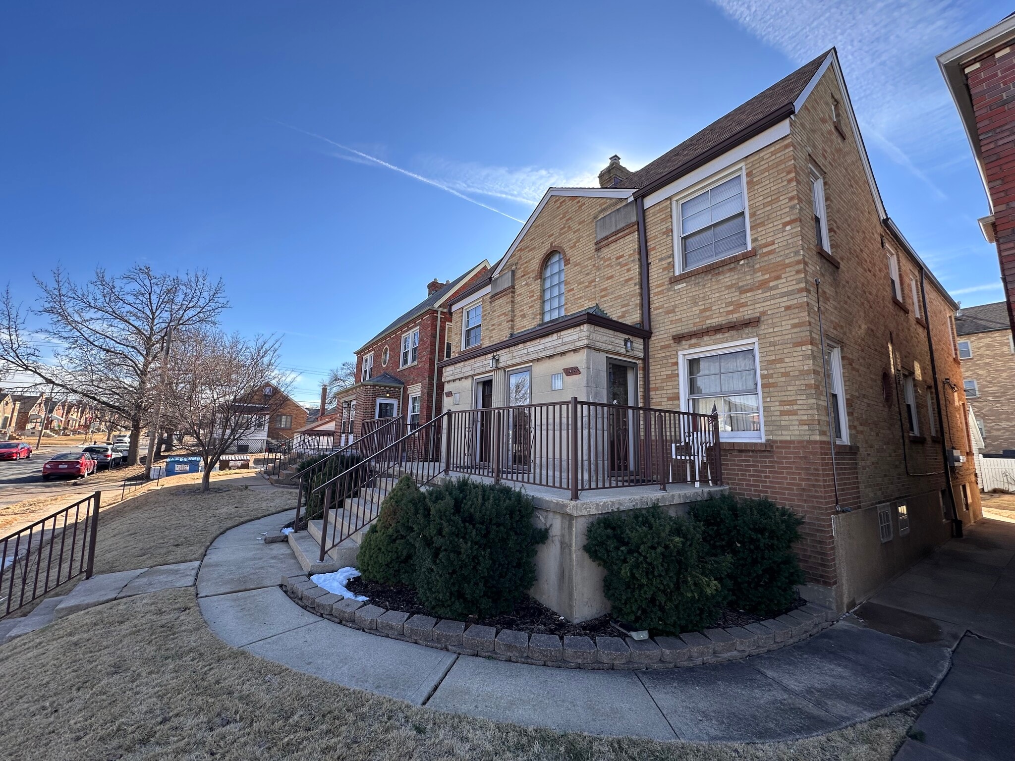 Building Photo - 5816 Mardel Ave