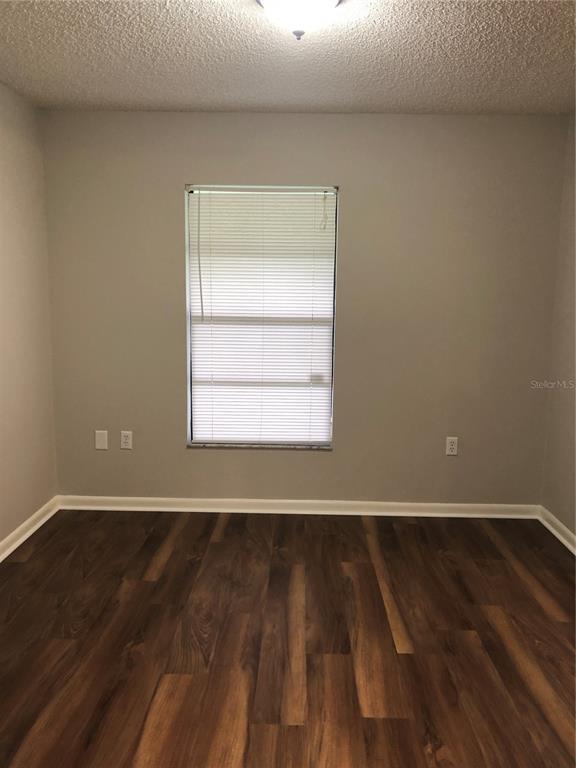 Building Photo - 1113 Hallamwood Trail S