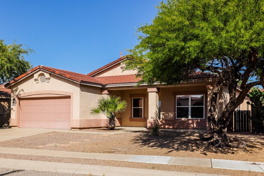 Building Photo - 10833 S Camino San Clemente