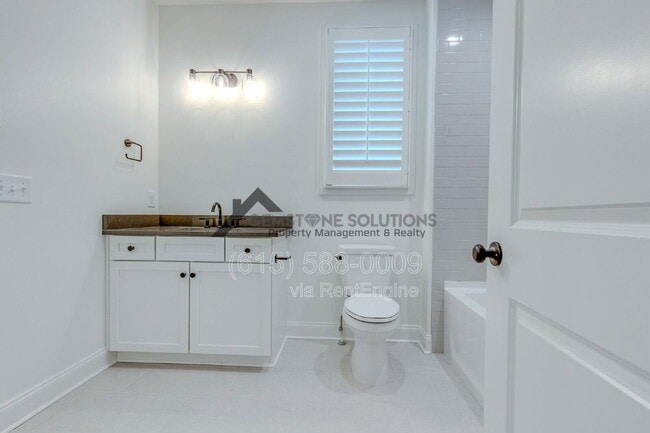 Building Photo - 1001 Championship Blvd