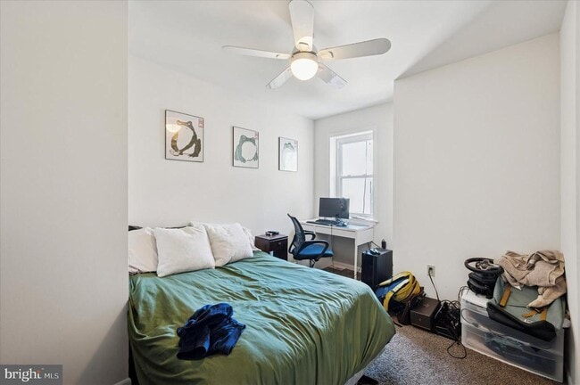 Building Photo - 3725 Lancaster Ave