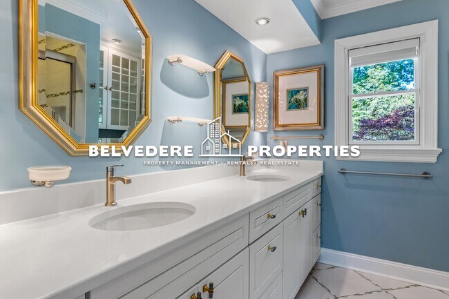 Building Photo - 4 bed in Hamilton Lakes
