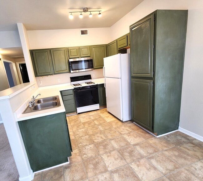 Building Photo - 3846 E Canyon Ranch Rd