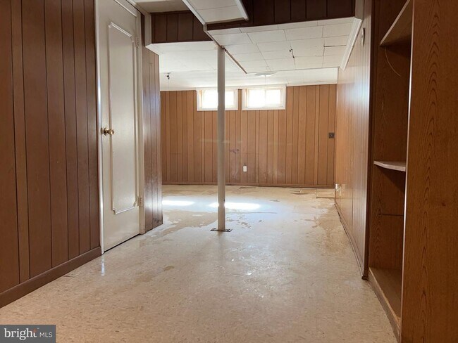 Building Photo - 12914 Claxton Dr