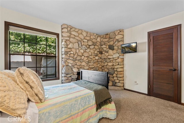 Building Photo - 887 Talisman Ln