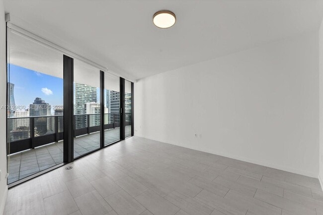 Building Photo - 1000 Brickell Plaza