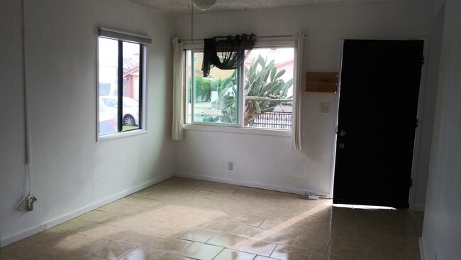 Building Photo - 2319 W 246th St