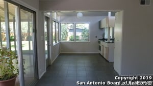 Building Photo - 303 Rilla Vista Dr