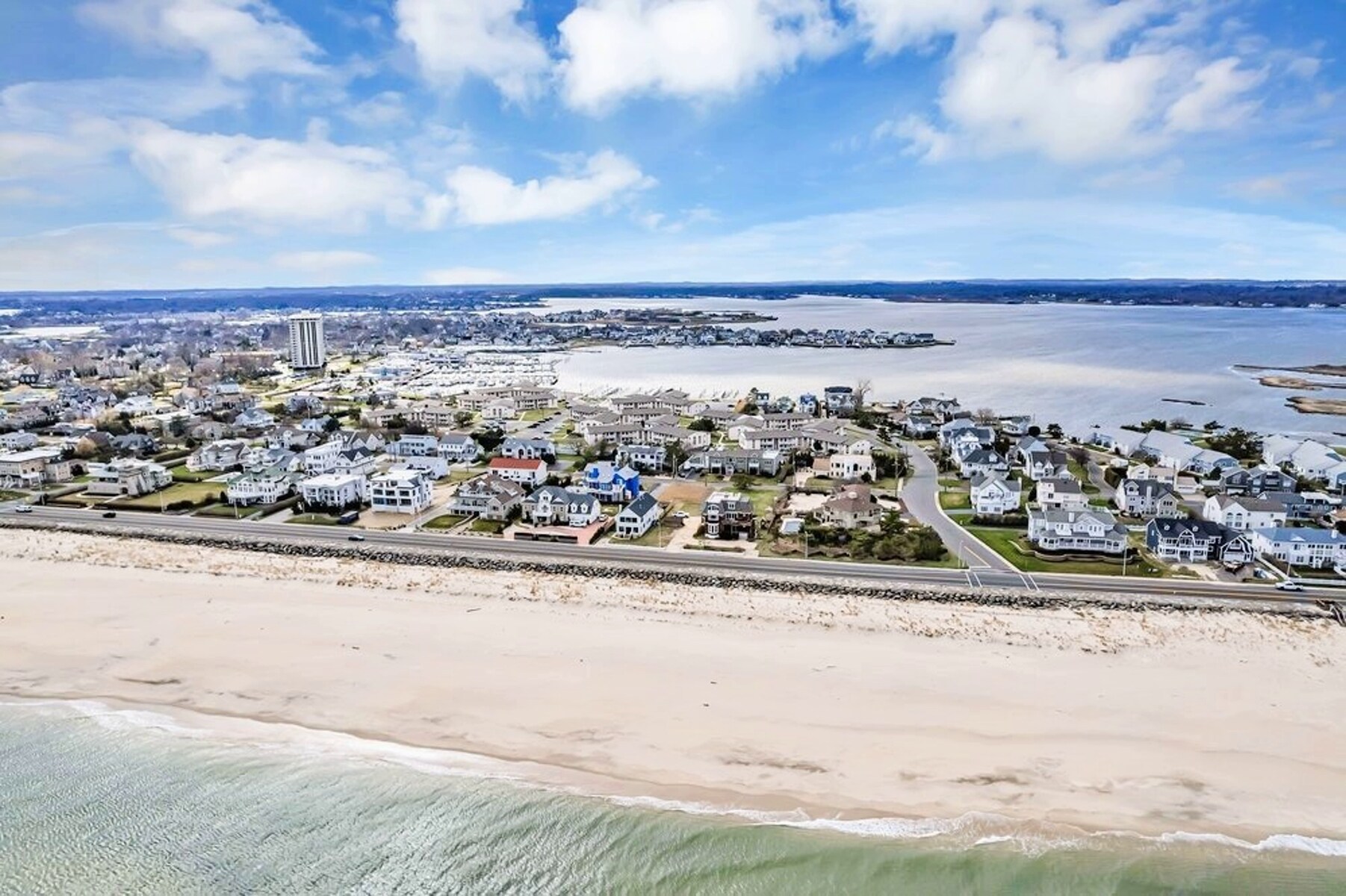 Building Photo - 76 Wharfside Dr